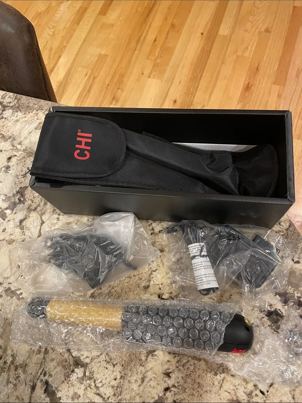 NWT CHI Escape Professional Cordless Curling Iron - Black & Gold